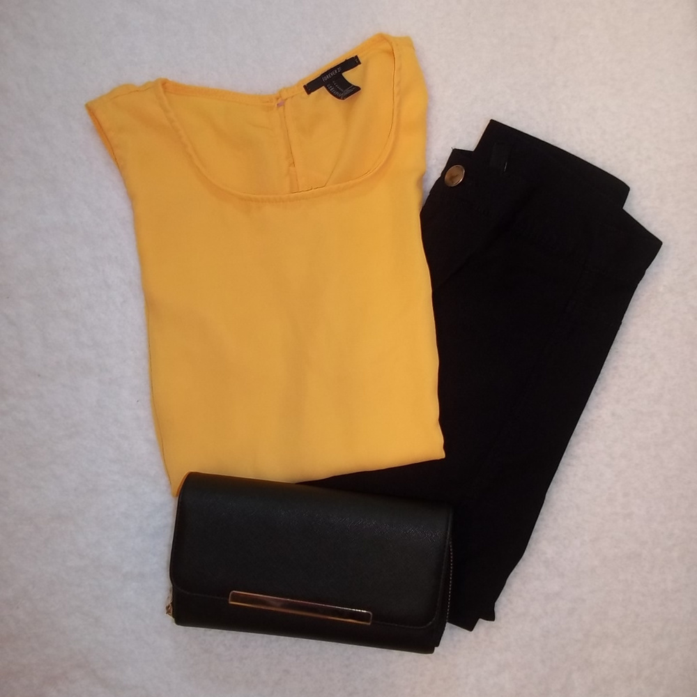 Forever 21 Yellow Sleeveless Top Size Small